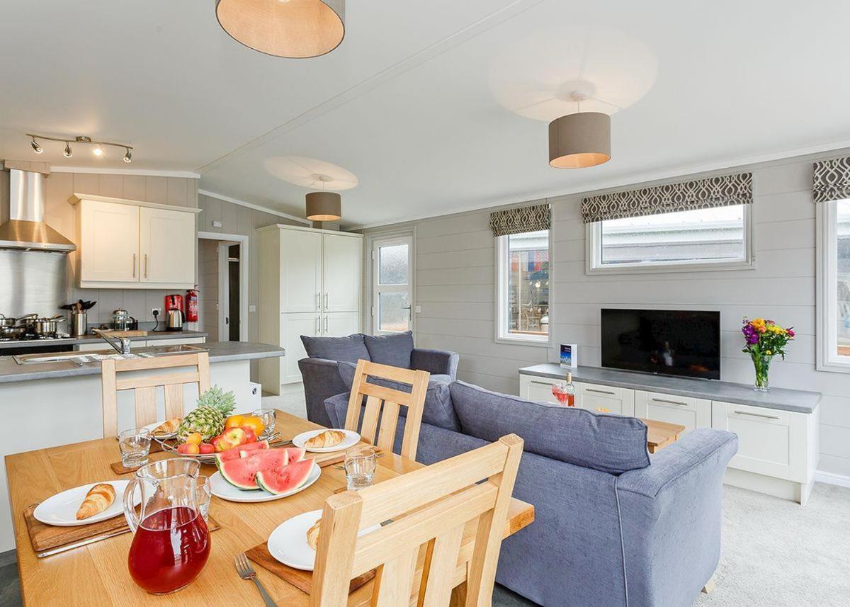 Thanet Well Lodges Ivegill Buitenkant foto