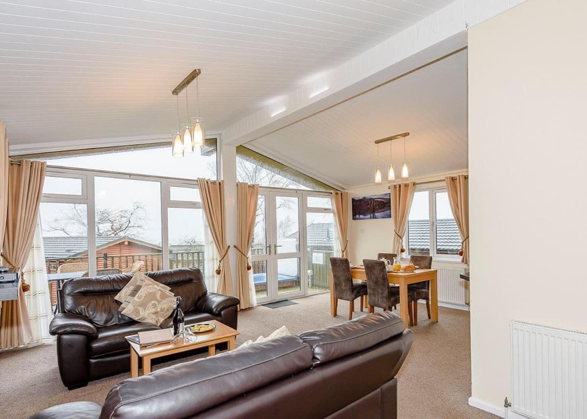 Thanet Well Lodges Ivegill Buitenkant foto