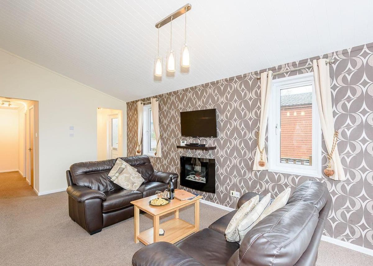 Thanet Well Lodges Ivegill Buitenkant foto