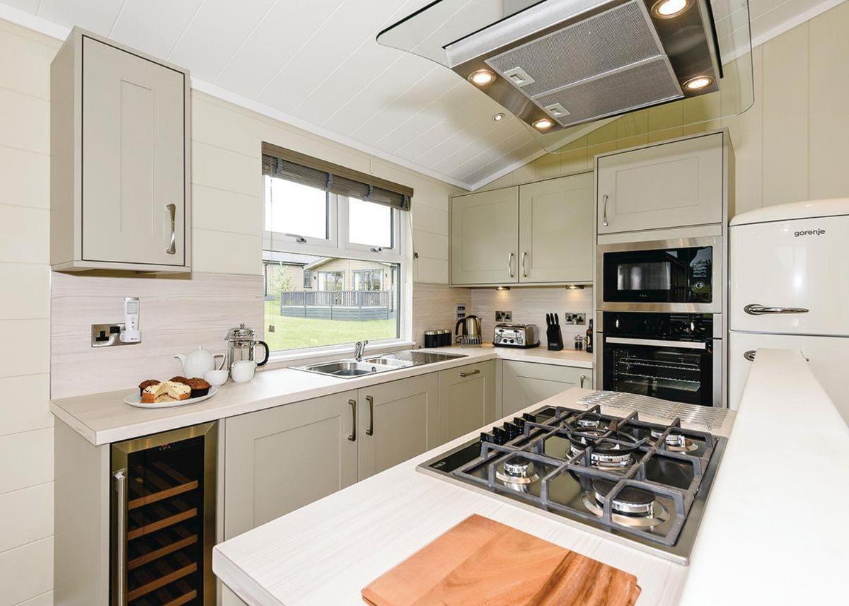 Thanet Well Lodges Ivegill Buitenkant foto