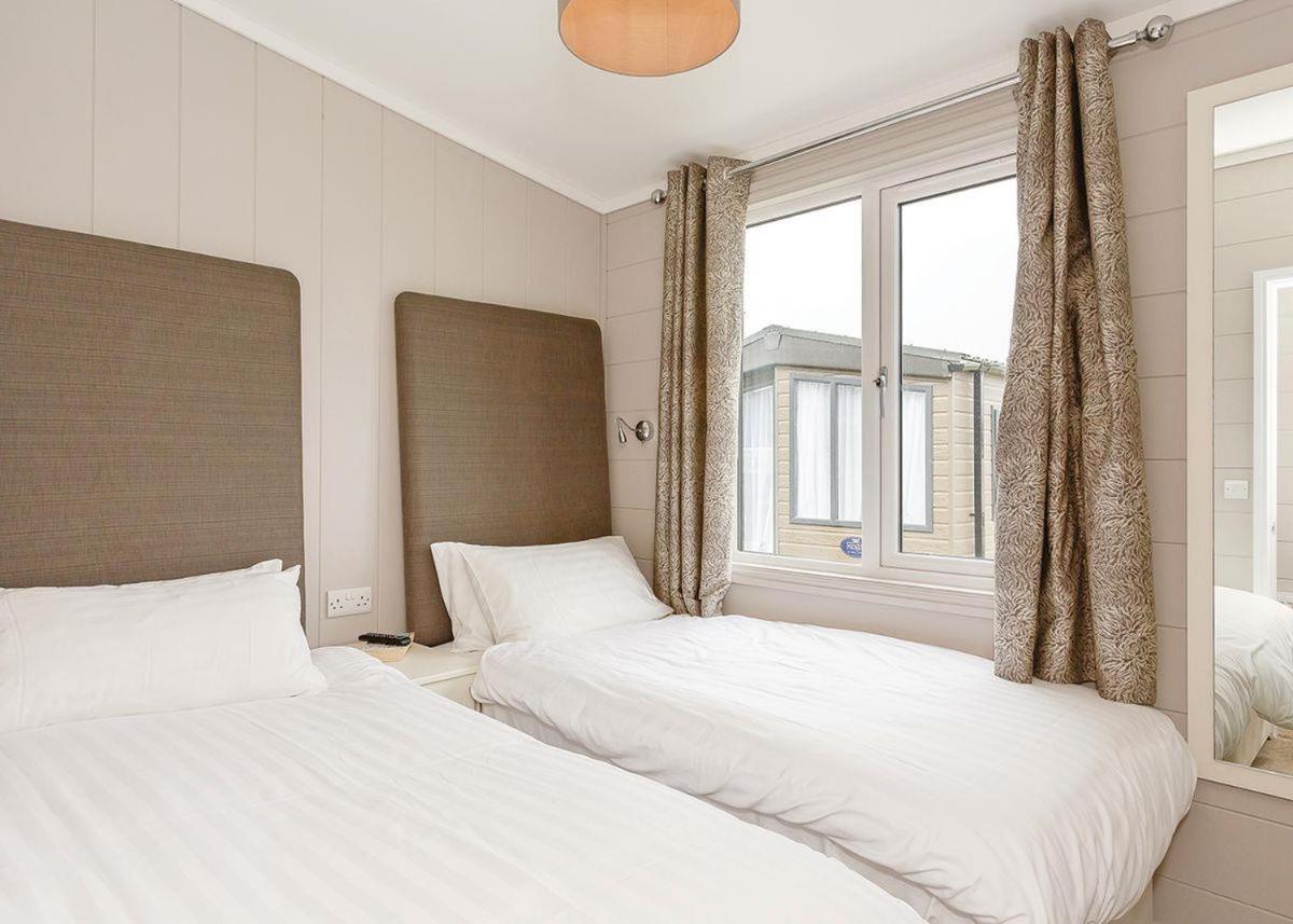 Thanet Well Lodges Ivegill Buitenkant foto